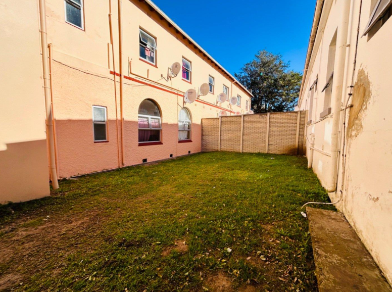 Commercial Property for Sale in Southernwood Eastern Cape